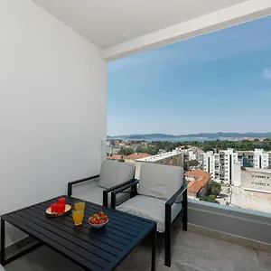 Malo Center - Rooftop, Wifi, Parking Apartment