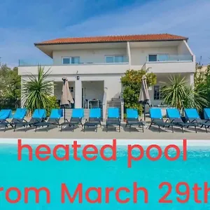 Royal Choice With Pool Apartment